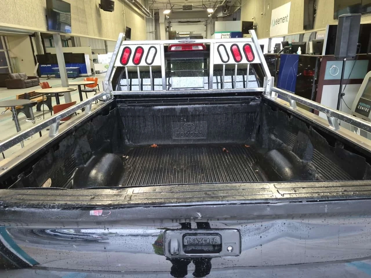 Toyota Tundra * CREW CAB STD BED* АВТОКРЕДИТ* , снимка 13 - Автомобили и джипове - 56231084