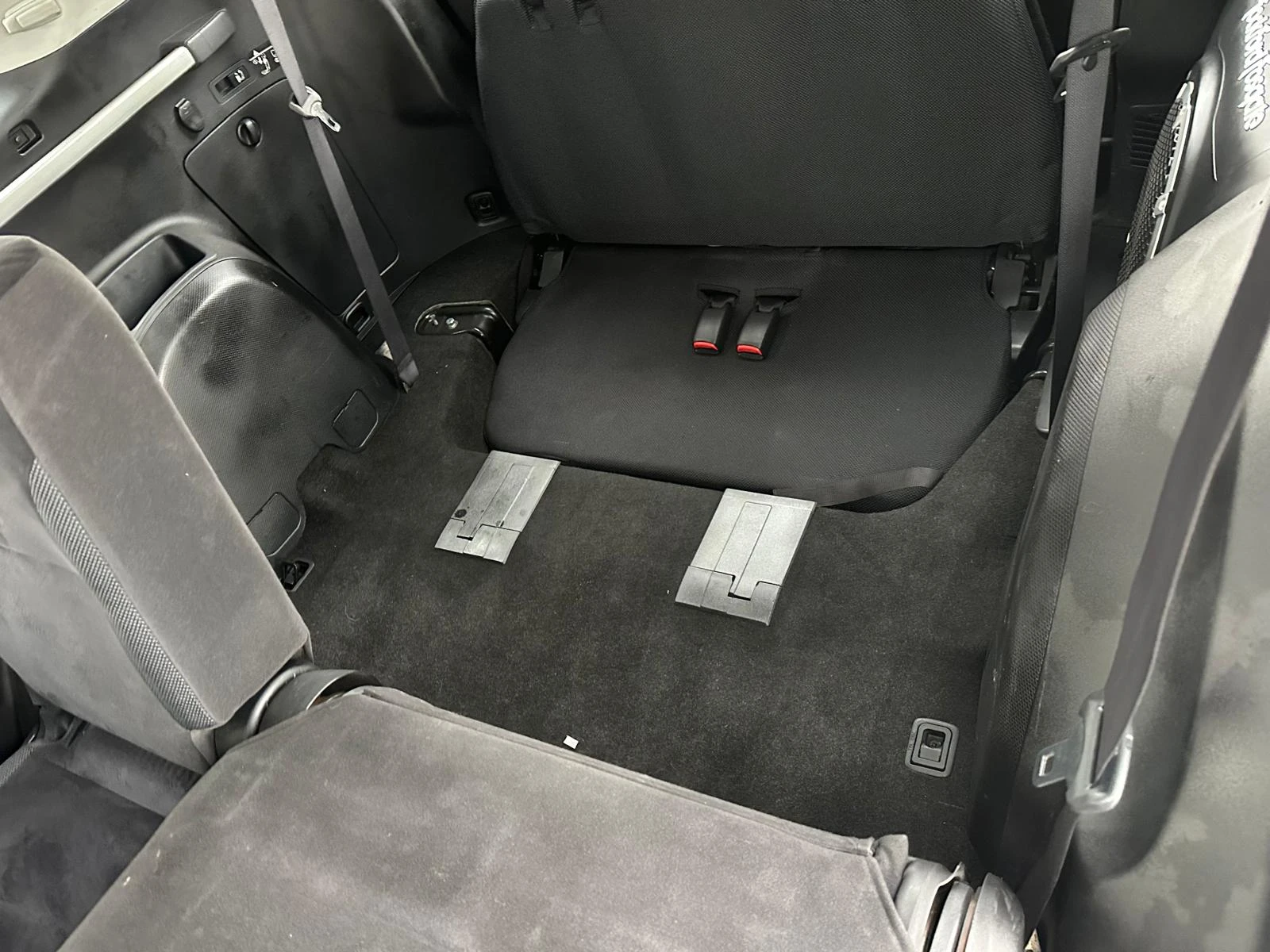 Mitsubishi Outlander 2.0TDI 4x4* 7 места* , снимка 11 - Автомобили и джипове - 56241650
