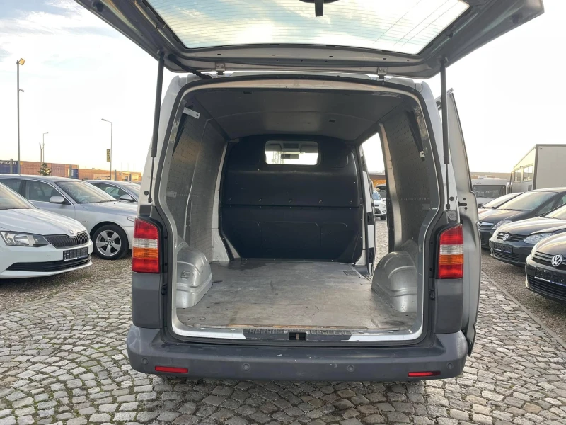 VW Transporter 1.9 КЛИМАТИК, снимка 14 - Бусове и автобуси - 48381363