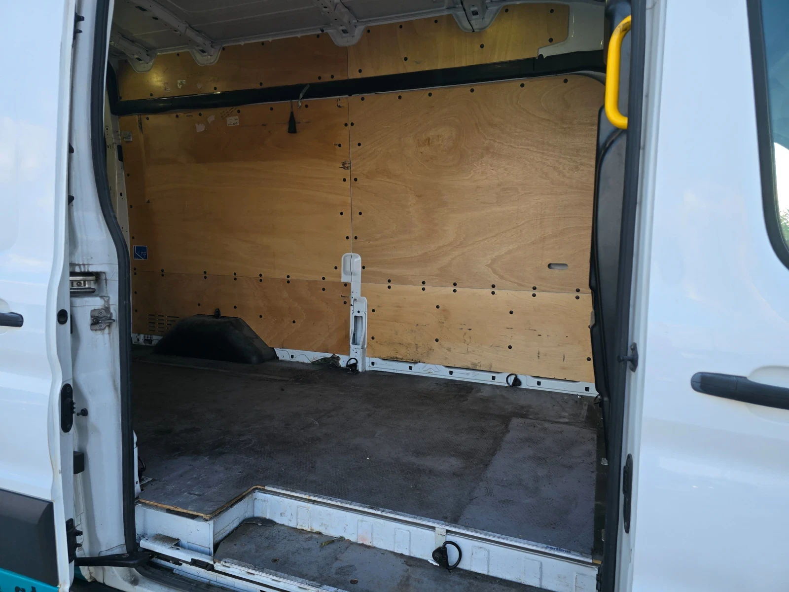 Ford Transit 2.0D 170 кс ЕВРО 6 Дълга база Висок Таван - изображение 10