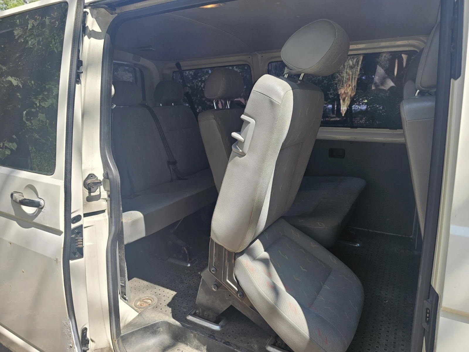 VW T5 1.9 TRANSPORTER 9M - изображение 5