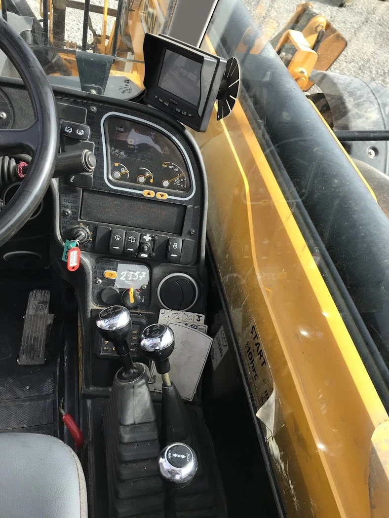 Телескопични товарачи JCB 540-140 - 14м., снимка 16 - Индустриална техника - 45072047