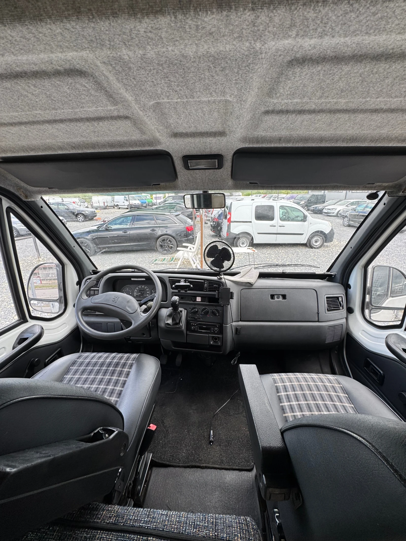 Кемпер Peugeot Turbo D, снимка 12 - Каравани и кемпери - 54632372