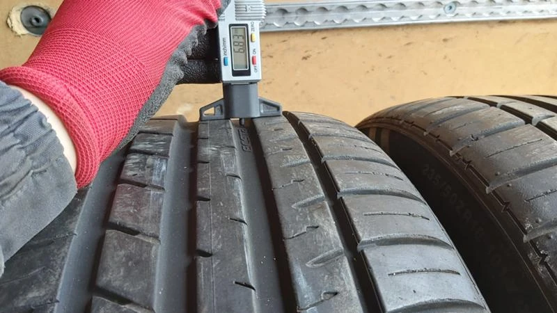 Гуми Летни 235/50R18, снимка 3 - Гуми и джанти - 28771166