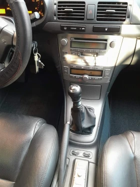 Toyota Avensis, снимка 12