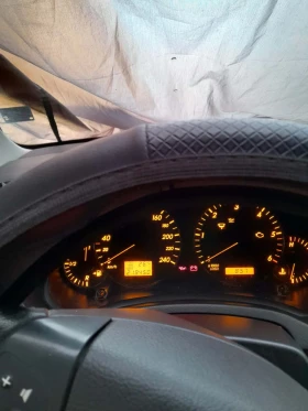 Toyota Avensis, снимка 14