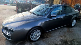     Alfa Romeo 159 1.9JTD-M/DESIGN GIUGIARDO 