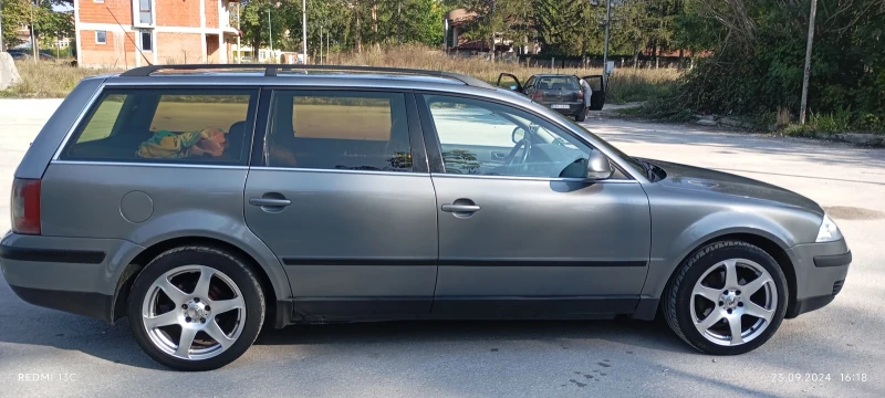 VW Passat, снимка 6 - Автомобили и джипове - 47333755