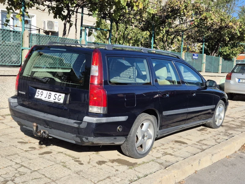 Volvo V70 АГУ, 2.4, снимка 6 - Автомобили и джипове - 48214403