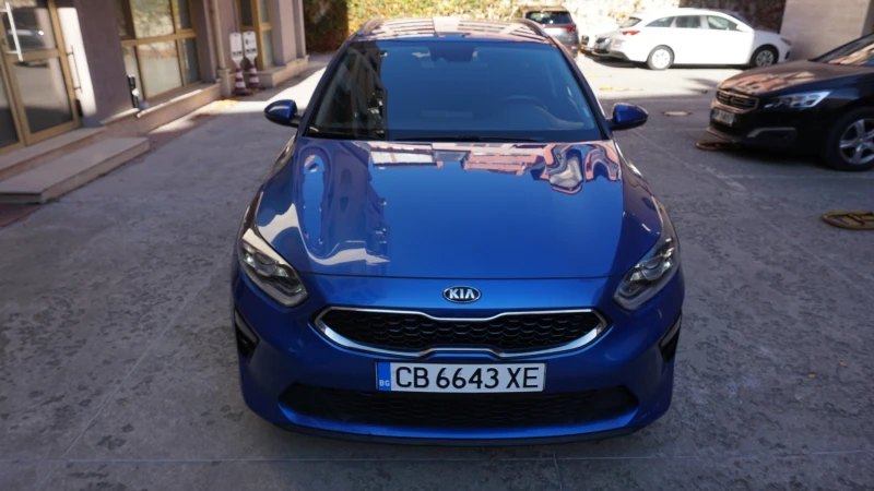 Kia Ceed 1.5 T-GDI TOP, снимка 2 - Автомобили и джипове - 47853223