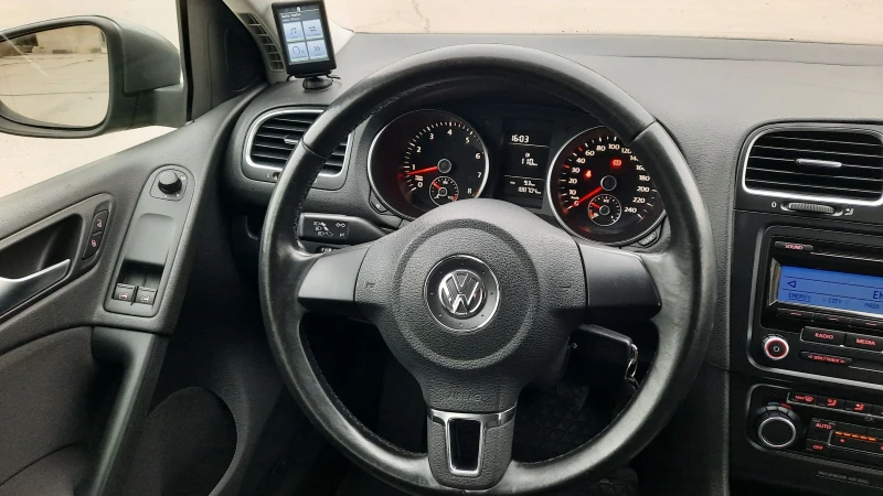 VW Golf 1.4i , снимка 13 - Автомобили и джипове - 48119715