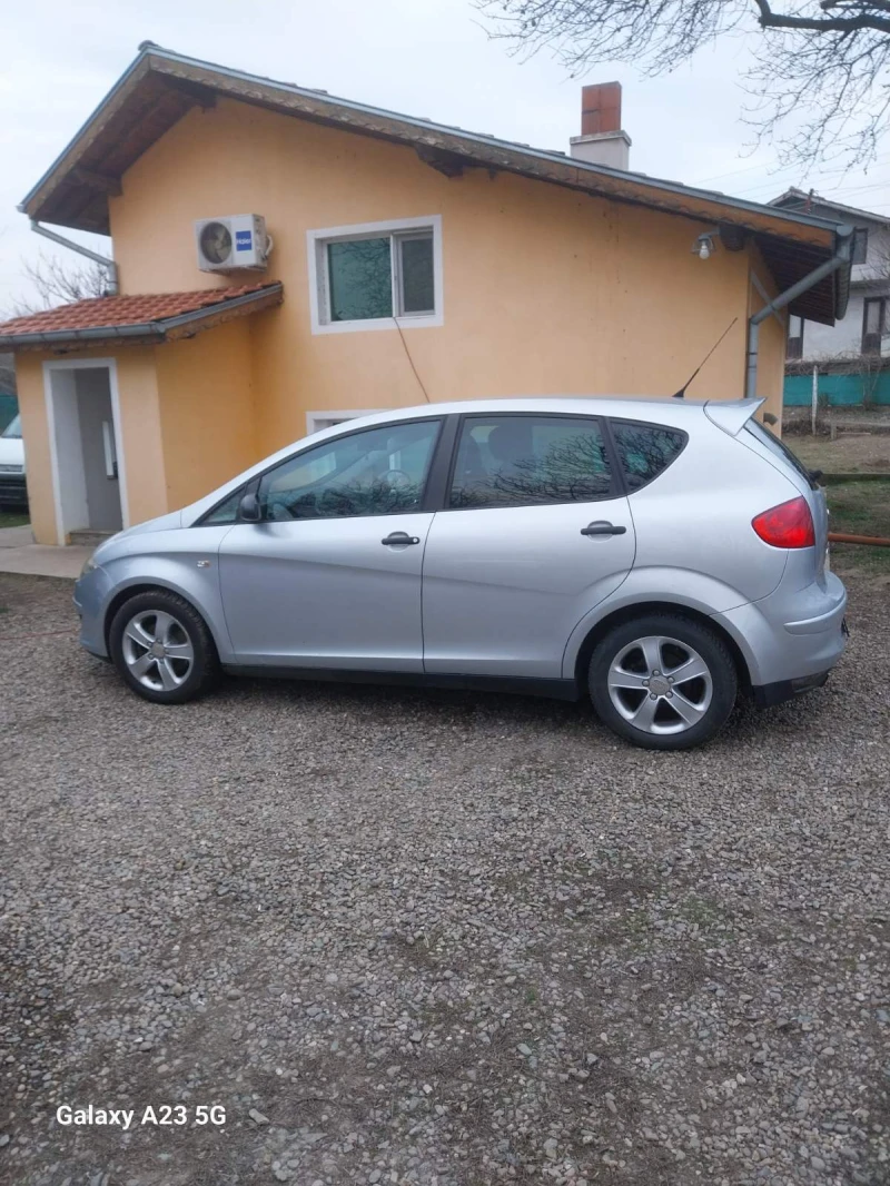 Seat Altea 1.9 BXE Tdi, снимка 10 - Автомобили и джипове - 49143597