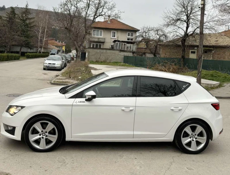 Seat Leon FR 1.8i AUTOMATIC 180 кс   ЛИЗИНГ, снимка 8 - Автомобили и джипове - 52037520