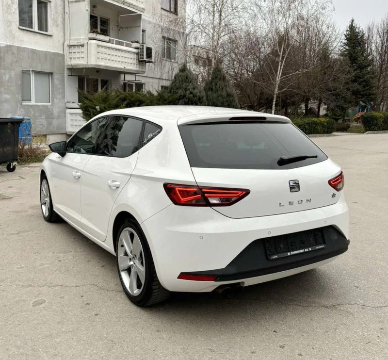 Seat Leon FR 1.8i AUTOMATIC 180 кс   ЛИЗИНГ, снимка 7 - Автомобили и джипове - 52037520