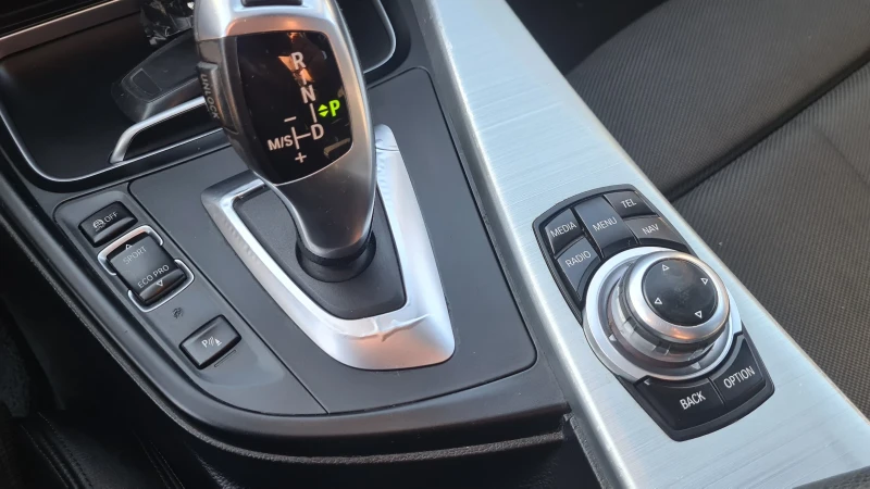 BMW 318 Лизинг, снимка 11 - Автомобили и джипове - 52649274