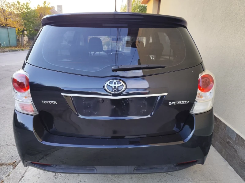 Toyota Verso 1.6, снимка 2 - Автомобили и джипове - 52378593