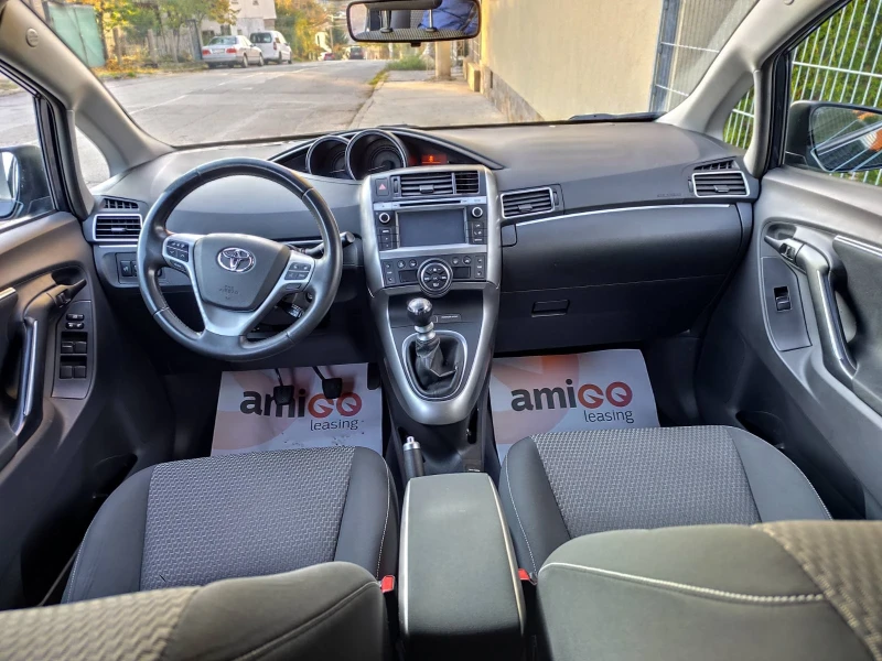 Toyota Verso 1.6, снимка 3 - Автомобили и джипове - 52378593