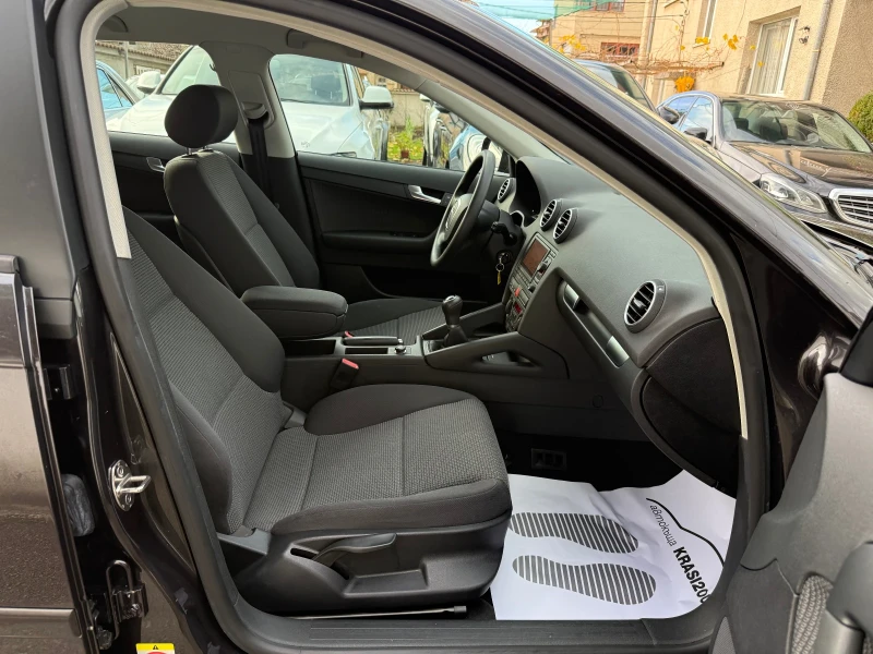 Audi A3 1.6FSI SPORTBACK NAVI 115000KM!!!, снимка 13 - Автомобили и джипове - 52497456