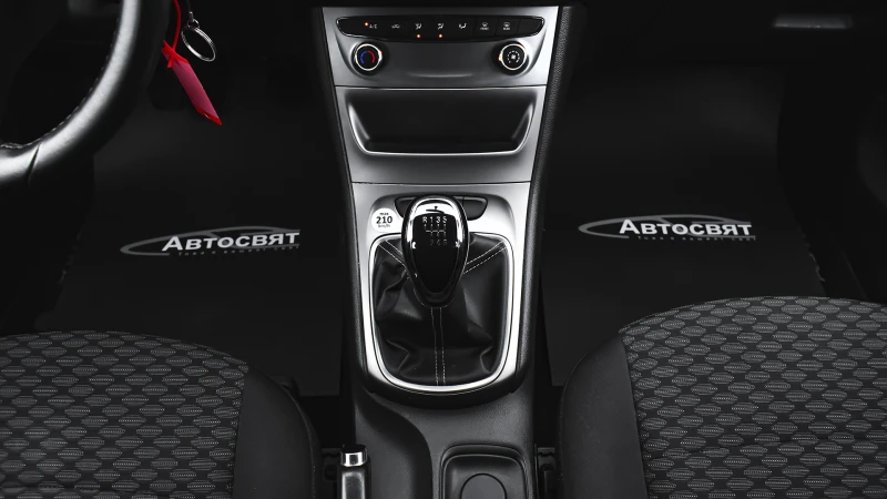 Opel Astra 1.4 Turbo Enjoy, снимка 14 - Автомобили и джипове - 52833283