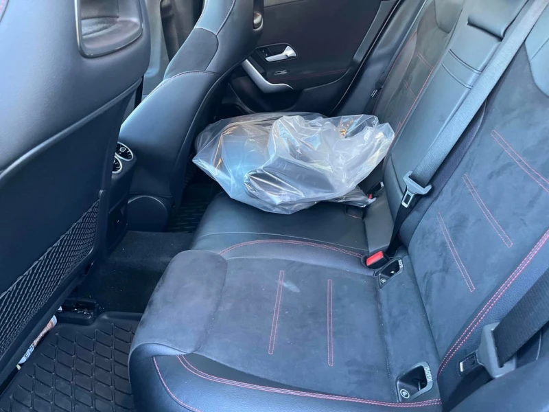 Mercedes-Benz CLA * AMG 35 * CARFAX * БЕЗ ПЪРВОНАЧАЛНА ВНОСКА, снимка 11 - Автомобили и джипове - 52943464