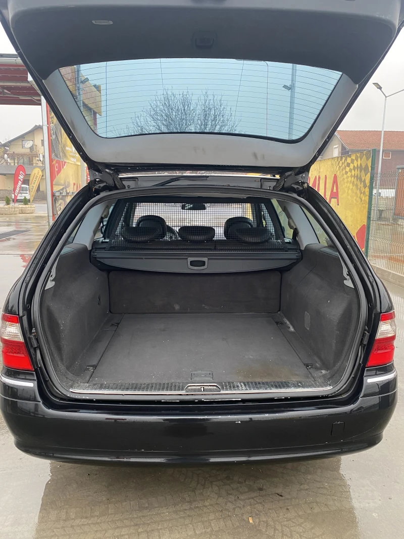 Mercedes-Benz E 320, снимка 3 - Автомобили и джипове - 53125174