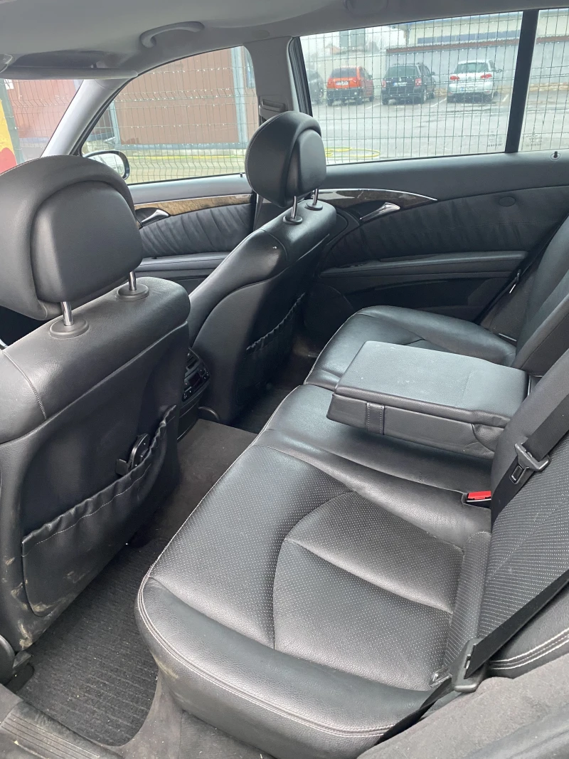 Mercedes-Benz E 320, снимка 12 - Автомобили и джипове - 53125174