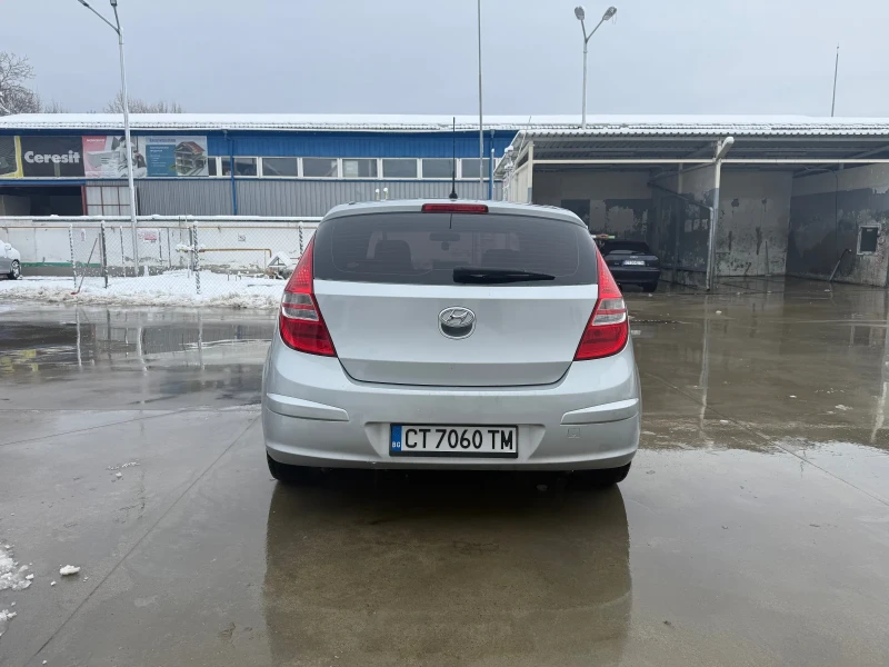 Hyundai I30 1.4, снимка 15 - Автомобили и джипове - 53316546