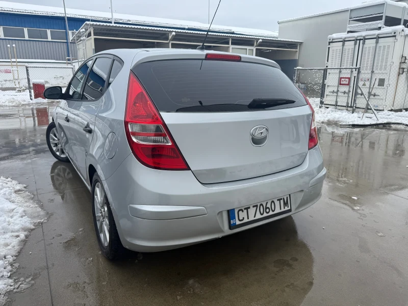 Hyundai I30 1.4, снимка 4 - Автомобили и джипове - 53316546