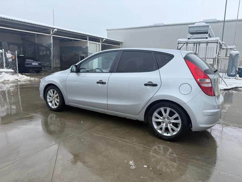 Hyundai I30 1.4, снимка 14 - Автомобили и джипове - 53316546