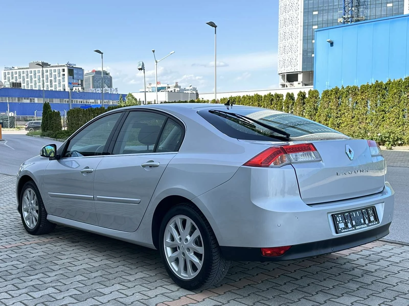 Renault Laguna  2.0 i-140к.* TOP FULL* ШВЕЙЦАРИЯ - изображение 4