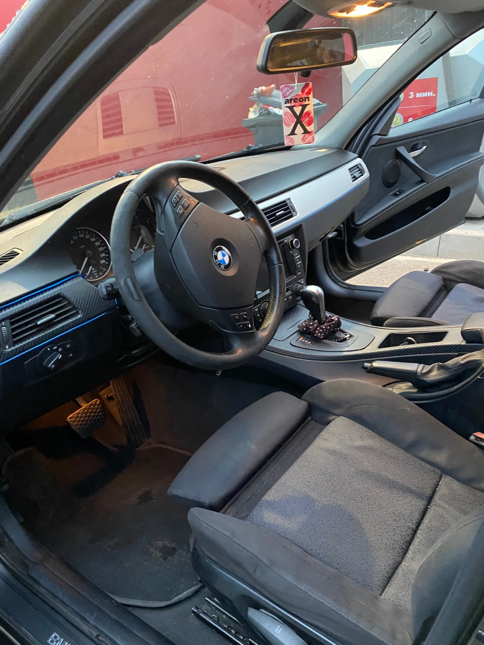 BMW 320  - изображение 8