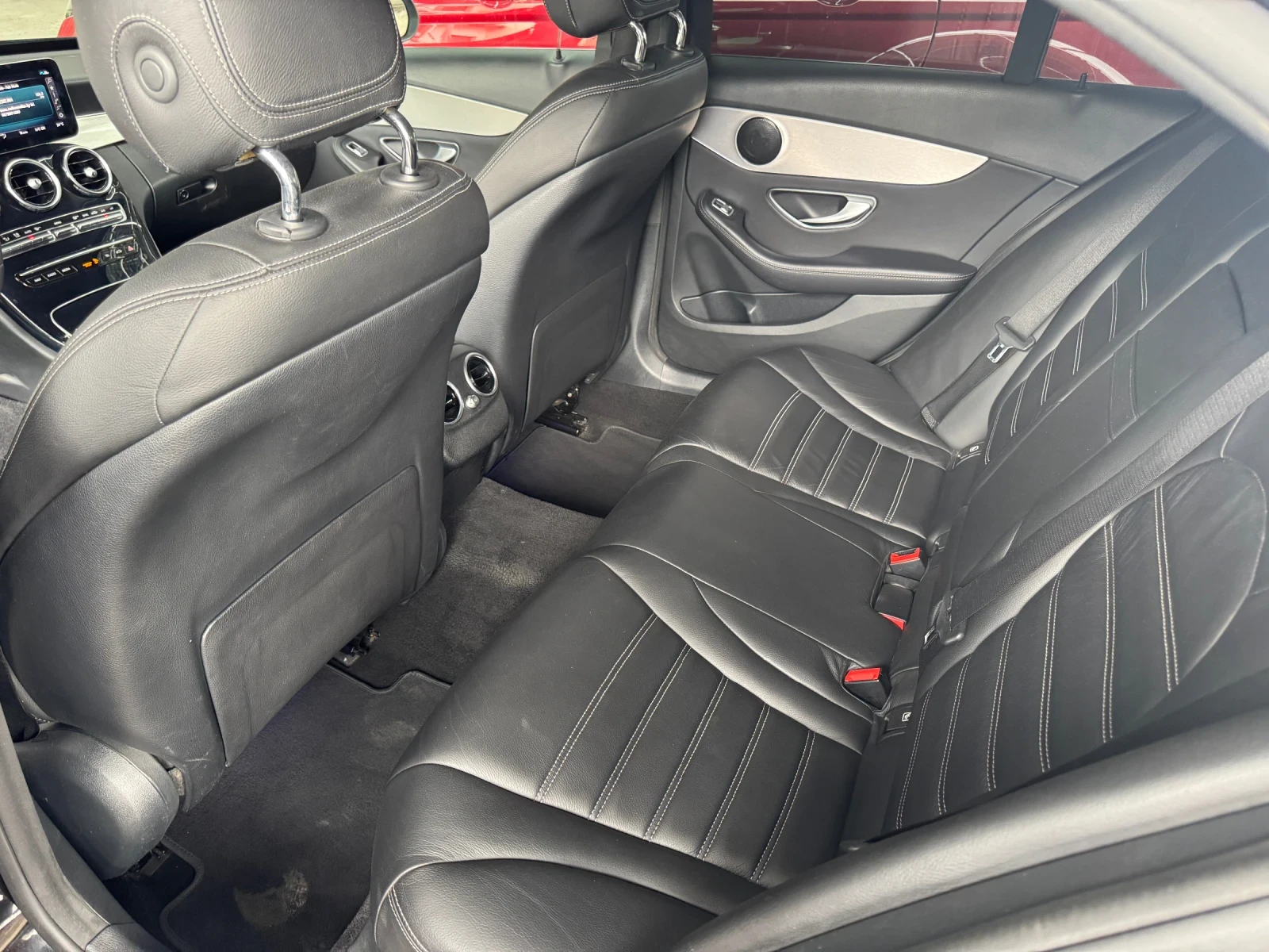 Mercedes-Benz C 220 4 matik - изображение 10