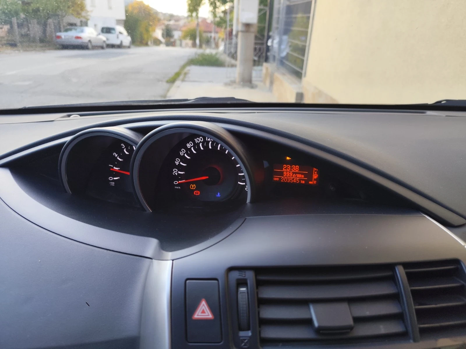 Toyota Verso 1.6 | Mobile.bg � ����������� 14