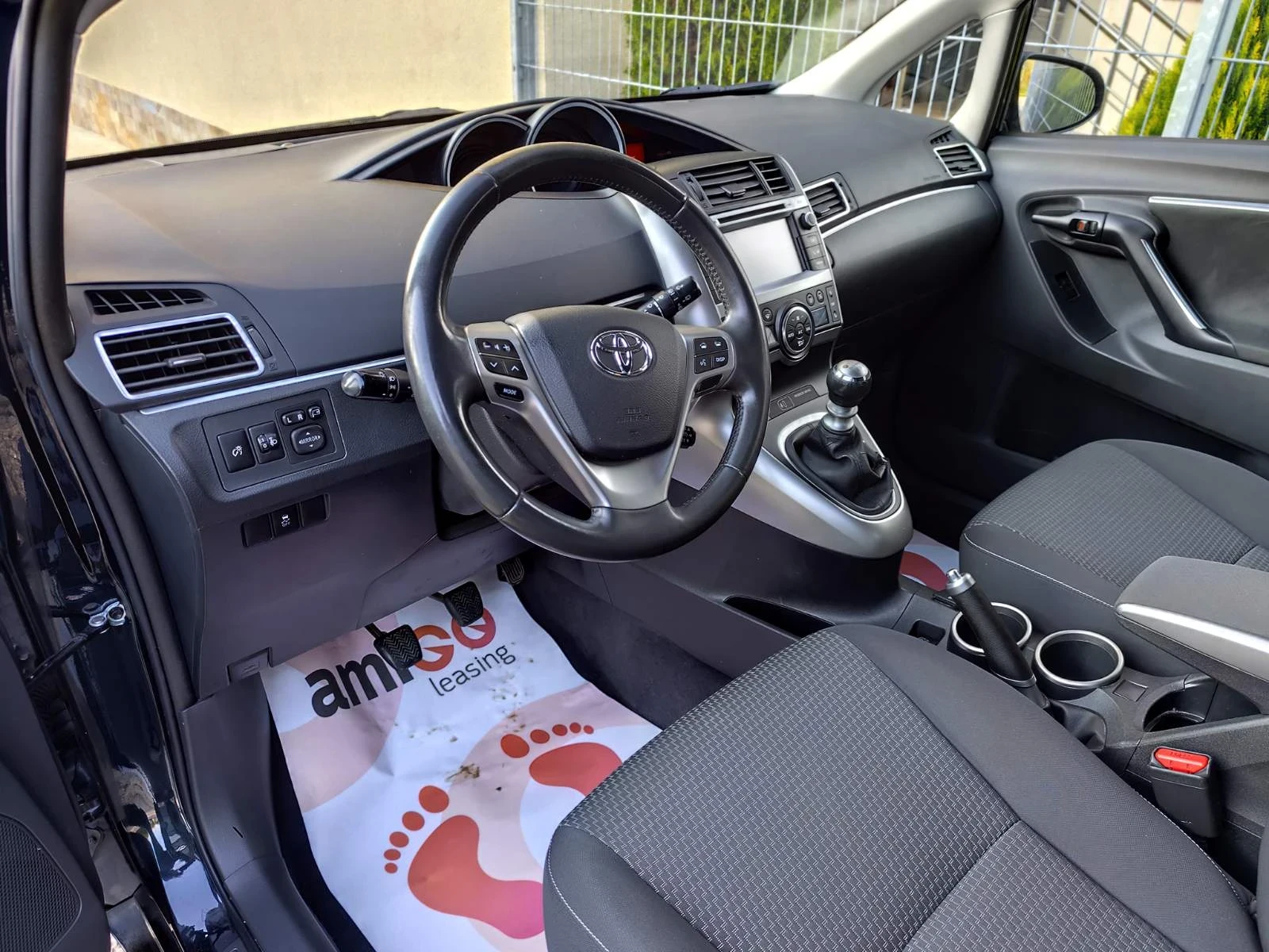 Toyota Verso 1.6 - изображение 7