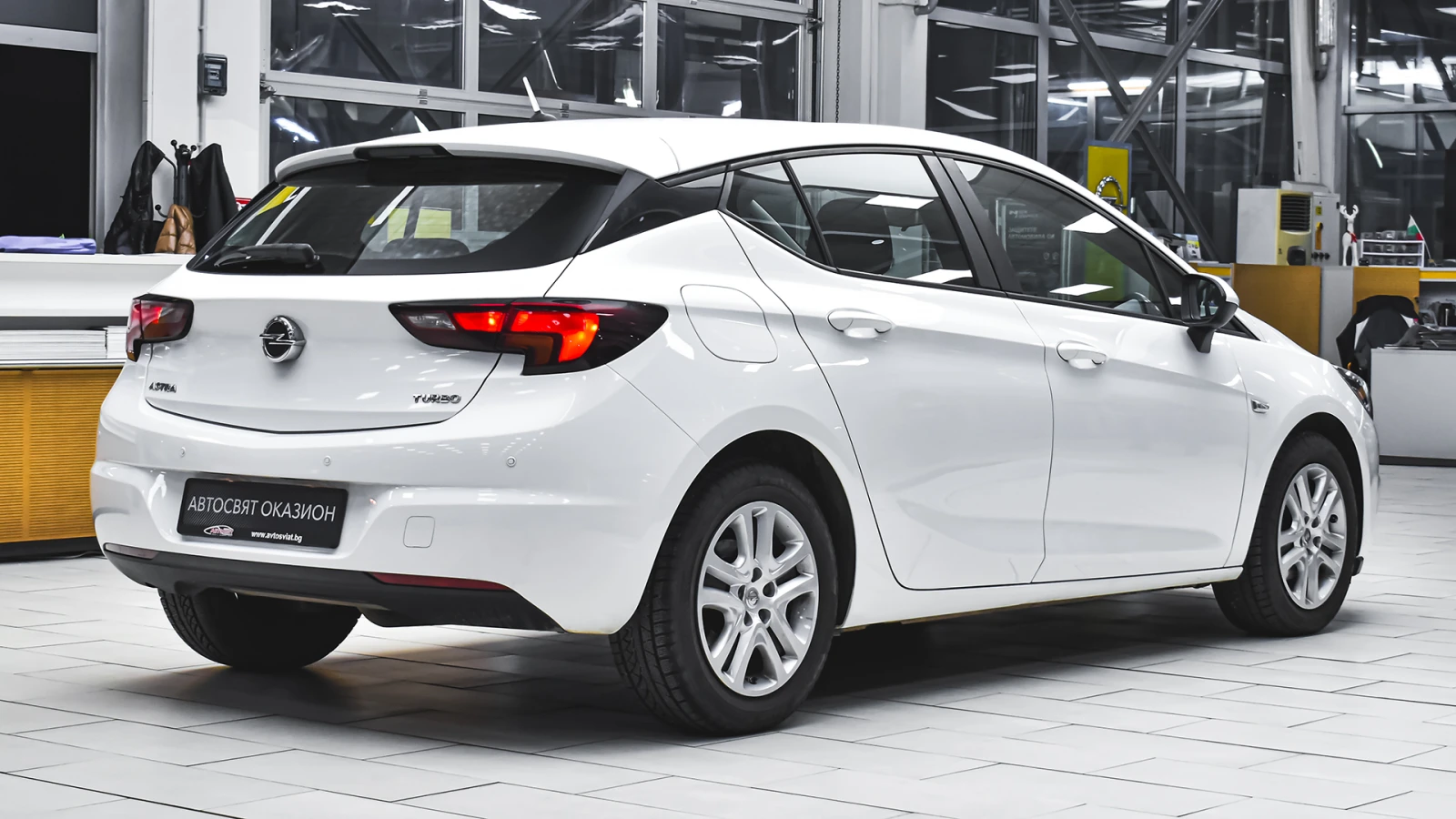 Opel Astra 1.4 Turbo Enjoy - изображение 6