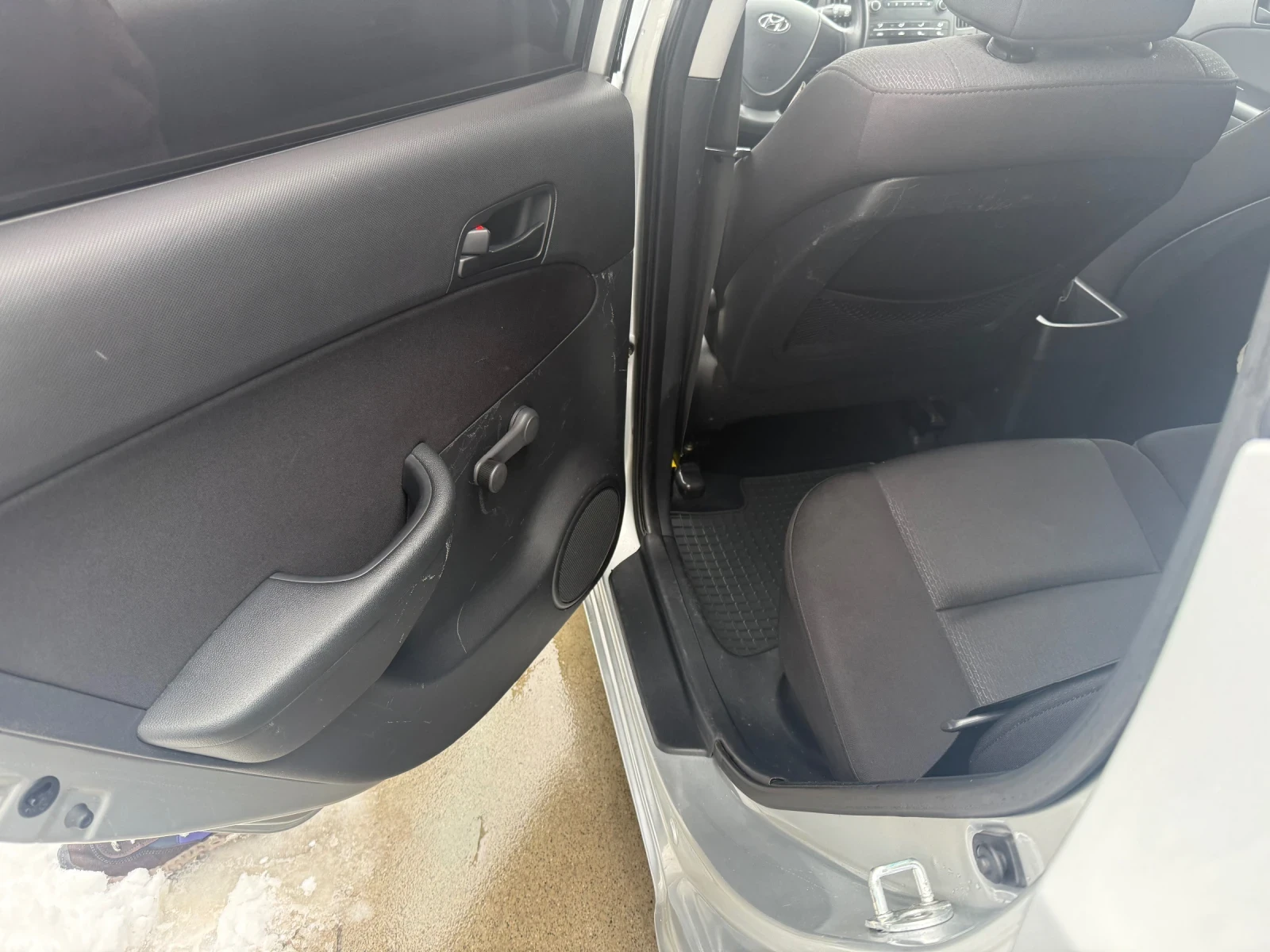 Hyundai I30 1.4 - изображение 8