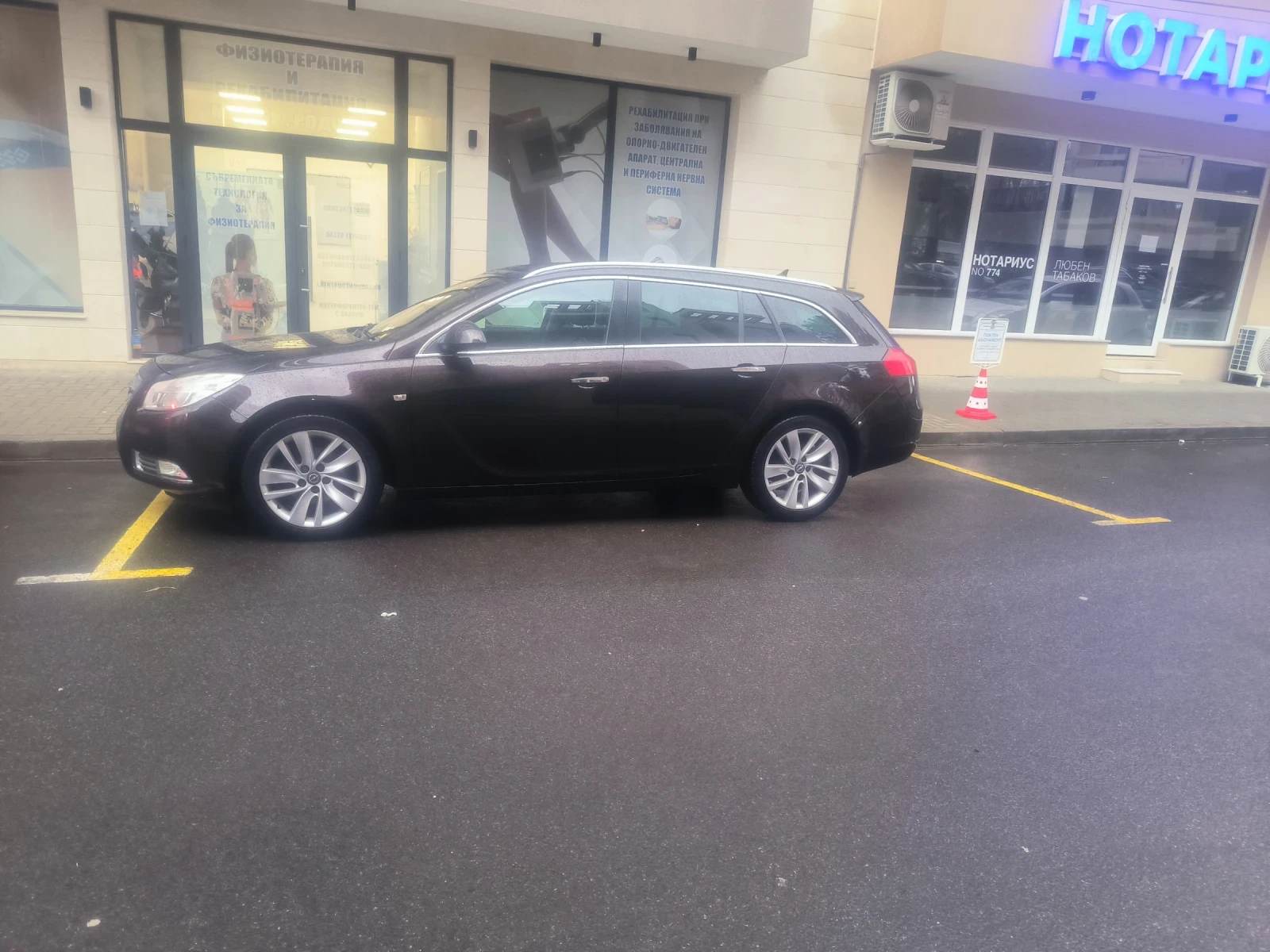 Opel Insignia, снимка 3 - Автомобили и джипове - 53999884