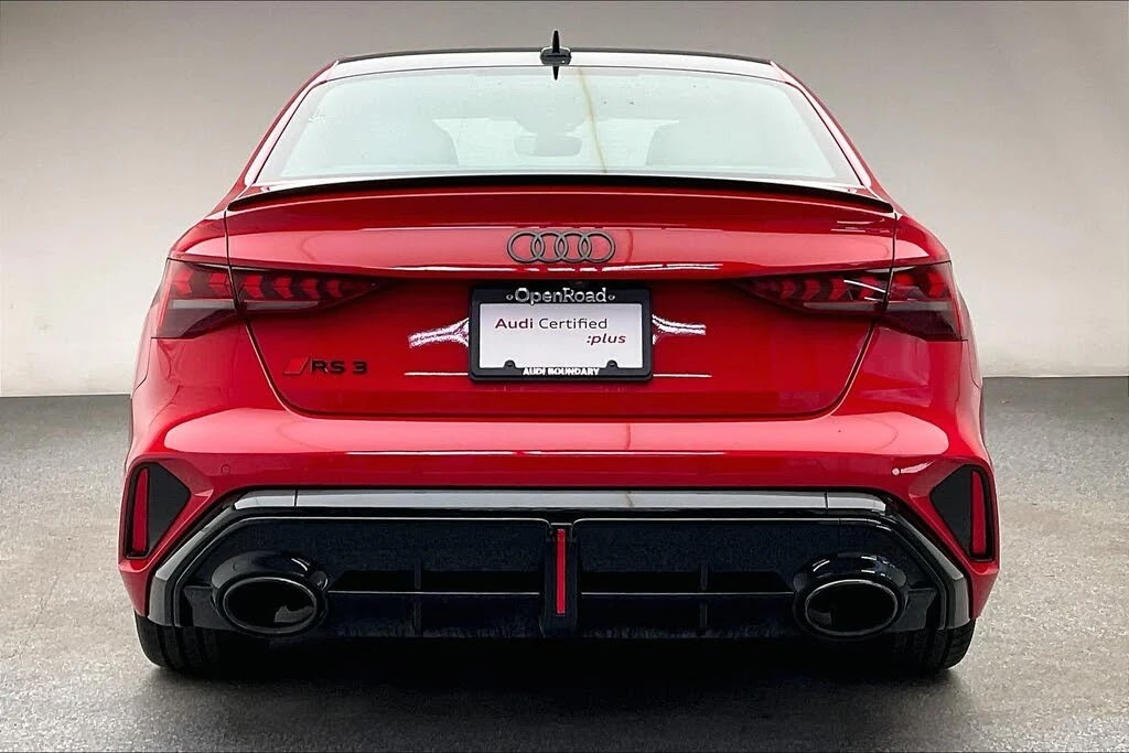 Audi Rs3 2.5T* quattro* AвтоКредит * (ЦЕНА ДО БГ), снимка 5 - Автомобили и джипове - 54002689