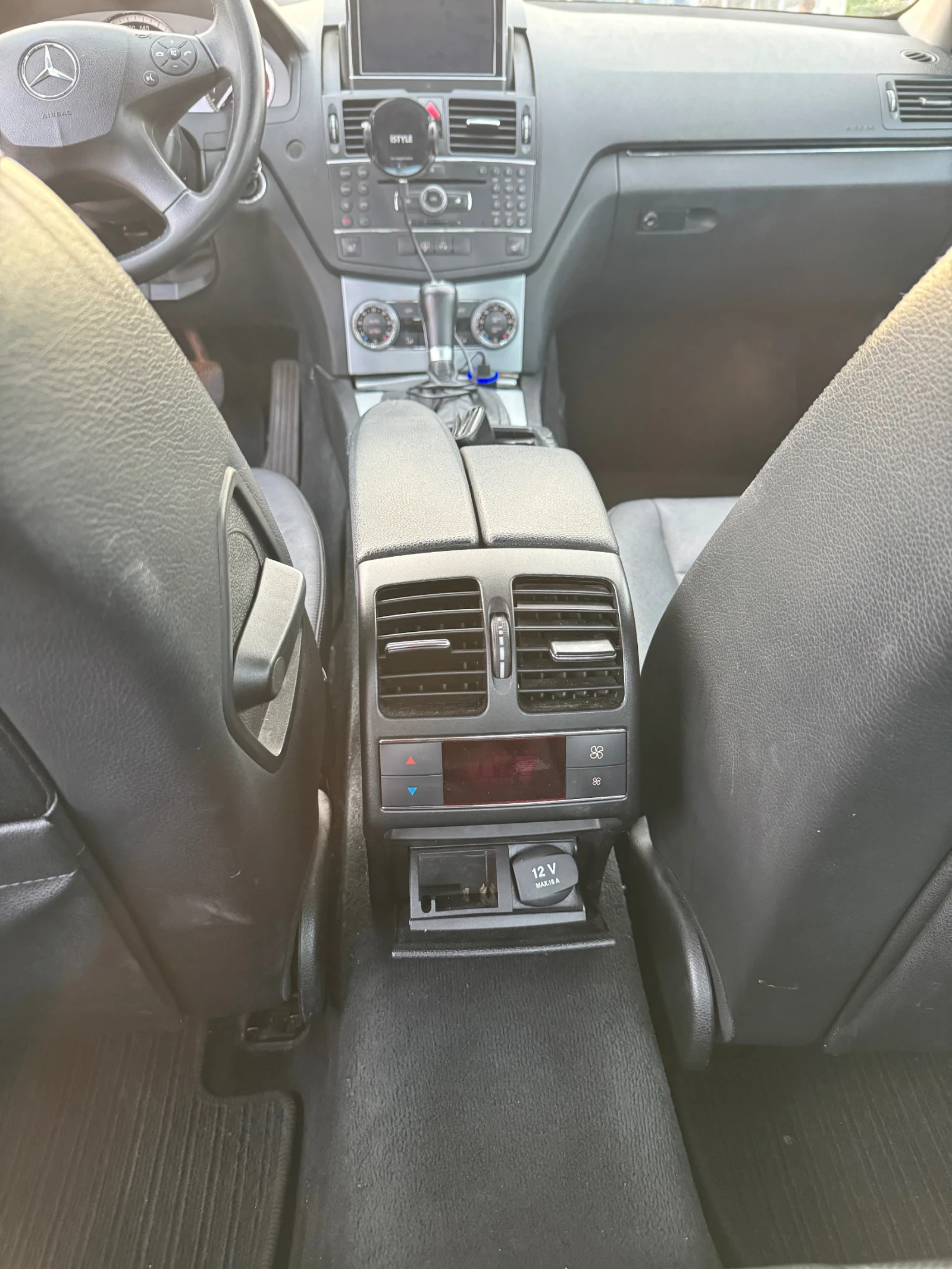 Mercedes-Benz C 200, снимка 10 - Автомобили и джипове - 54861542