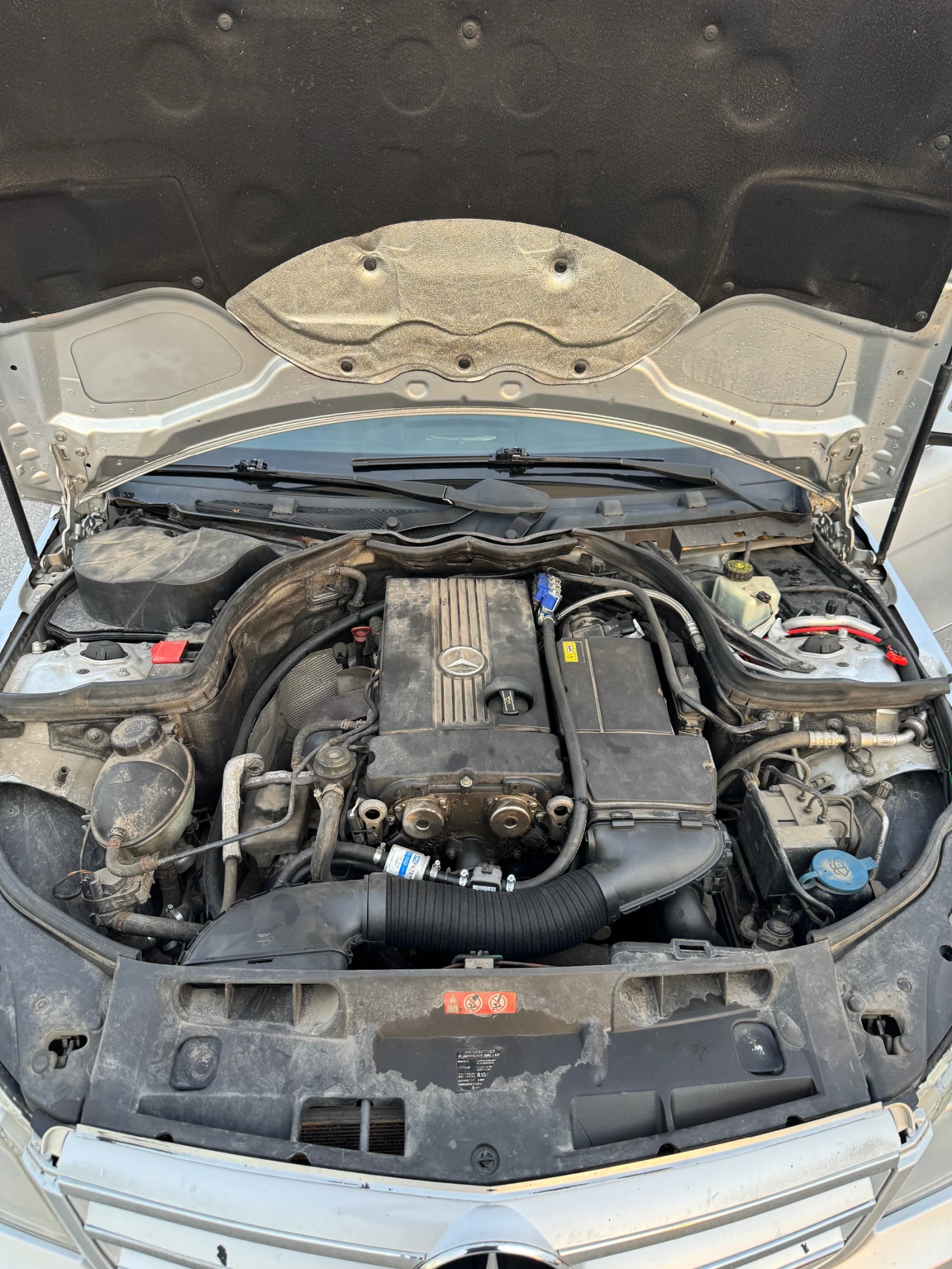 Mercedes-Benz C 200, снимка 15 - Автомобили и джипове - 54861542