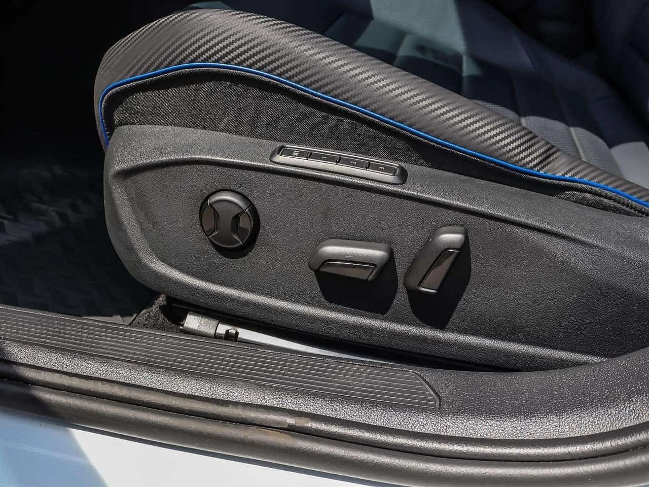 VW Golf * R* КРАЙНА ЦЕНА ДО БЪЛГАРИЯ* , снимка 10 - Автомобили и джипове - 54913996