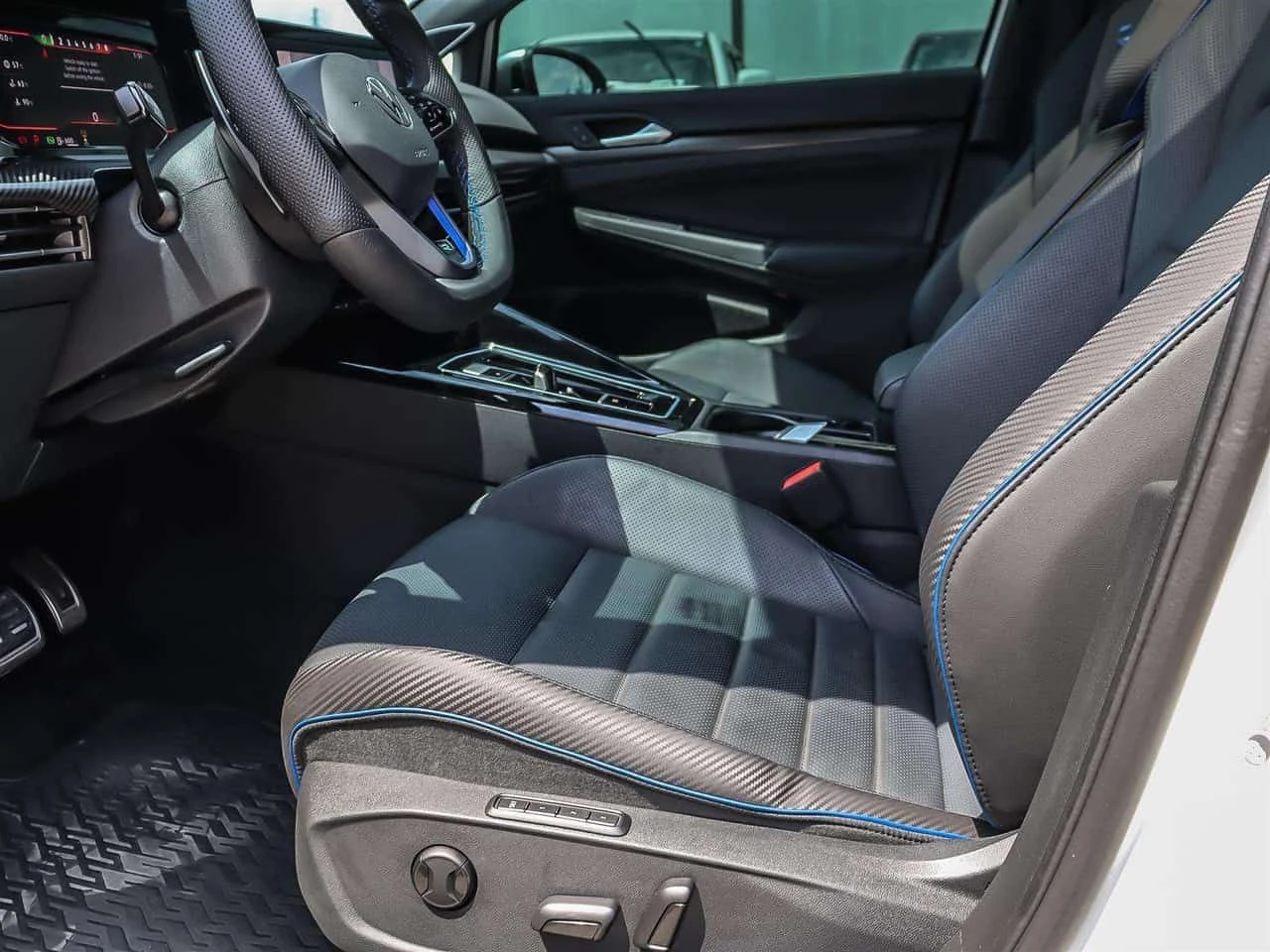 VW Golf * R* КРАЙНА ЦЕНА ДО БЪЛГАРИЯ* , снимка 9 - Автомобили и джипове - 54913996