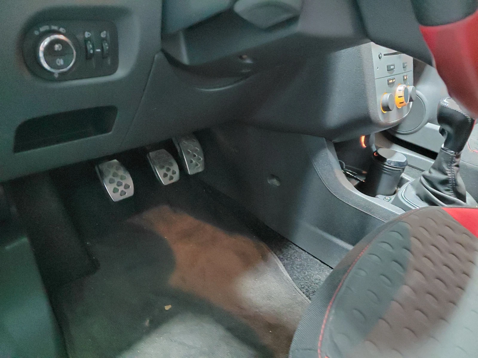 Opel Corsa GSI, снимка 9 - Автомобили и джипове - 55095741