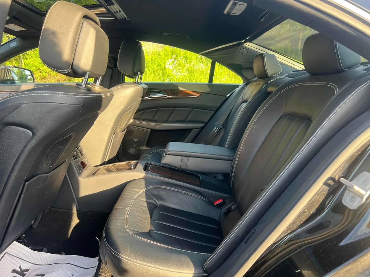 Mercedes-Benz CLS 550 * FULL AMG PACK* ПОДГРЕВИ* ОБДУХВАНЕ* ШИБИДАХ* , снимка 15 - Автомобили и джипове - 55149450