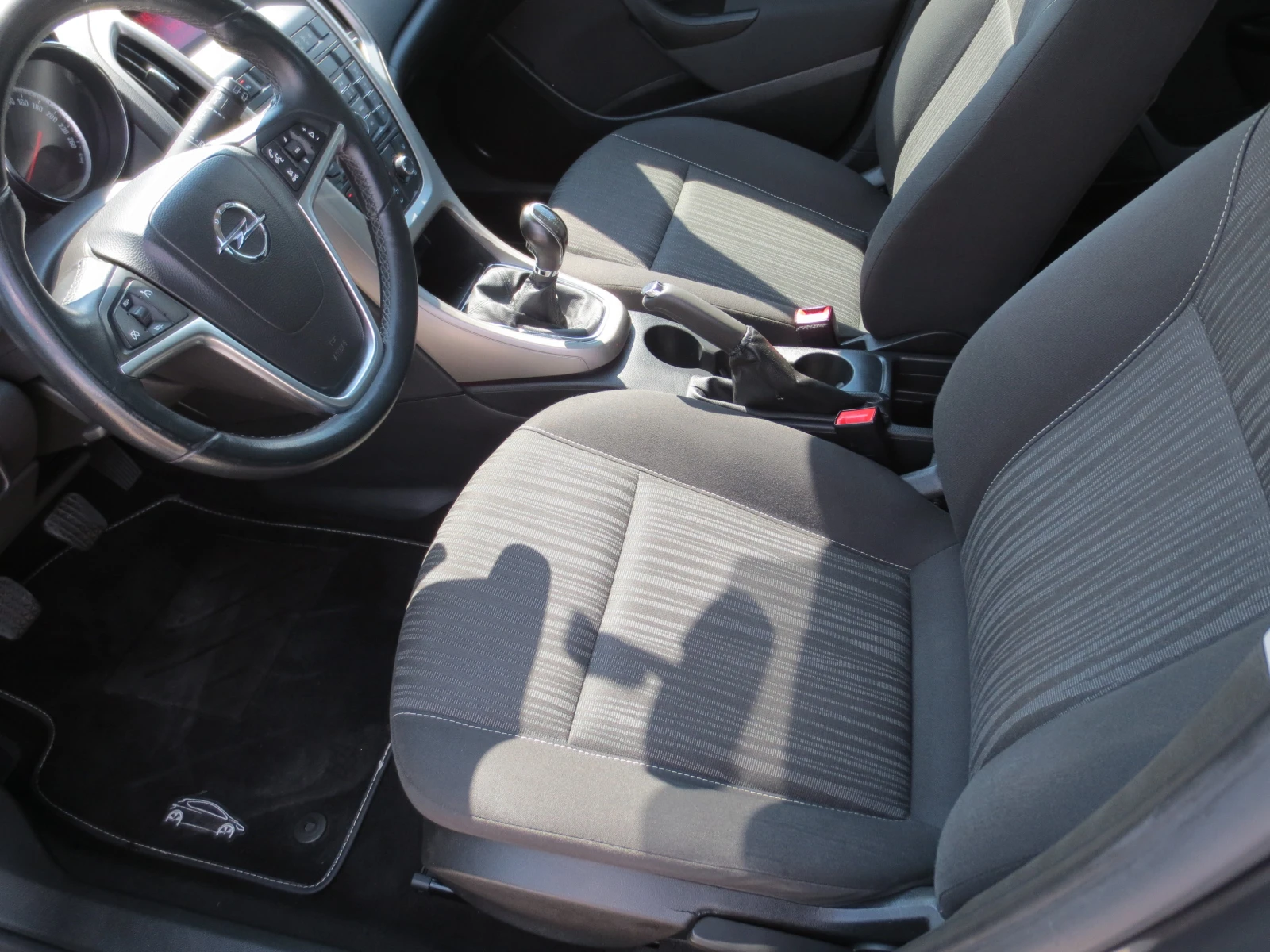 Opel Astra 1.4 i * ГАЗ* , снимка 8 - Автомобили и джипове - 55401917