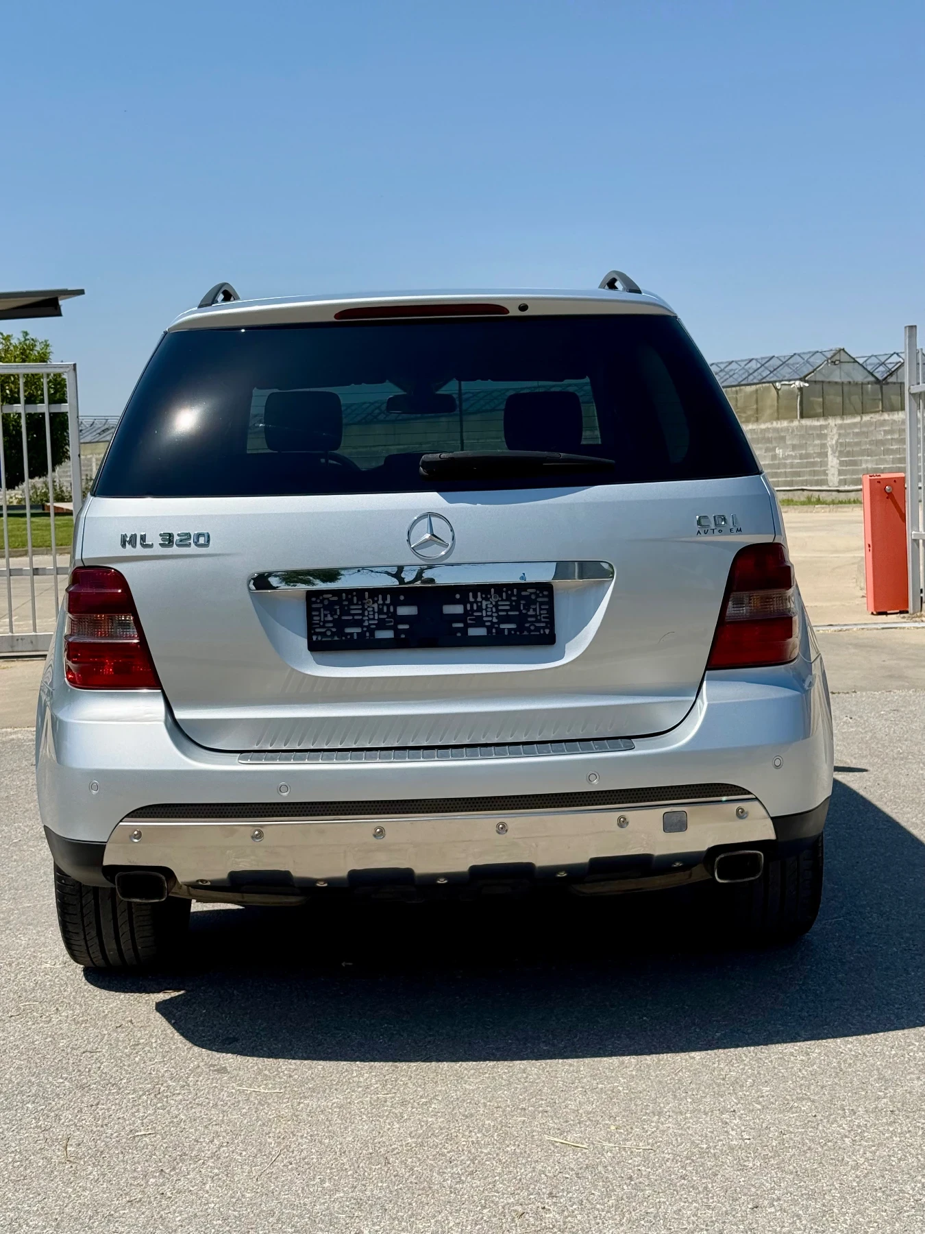 Mercedes-Benz 320 V6/ Sport/ 4matic/ harman kardon/ , снимка 8 - Автомобили и джипове - 55642798