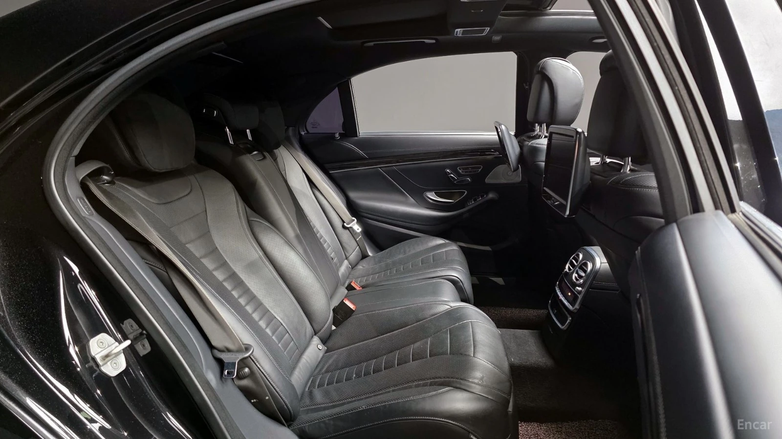 Mercedes-Benz S 500 LONG* МОНИТОРИ* КОЖА* НАВИ* ПАНО* АВТОКРЕДИТ, снимка 10 - Автомобили и джипове - 55654627