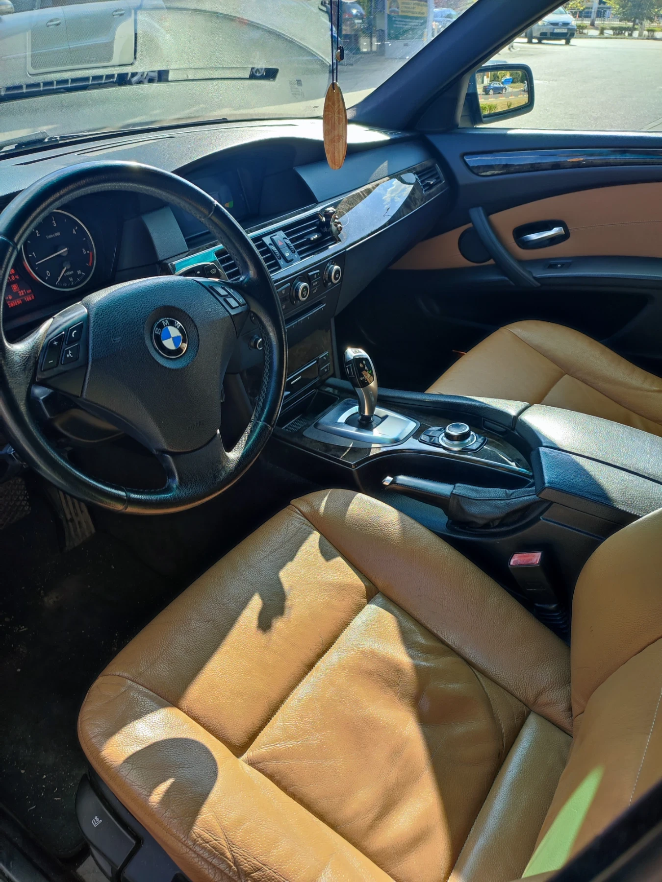 BMW 525