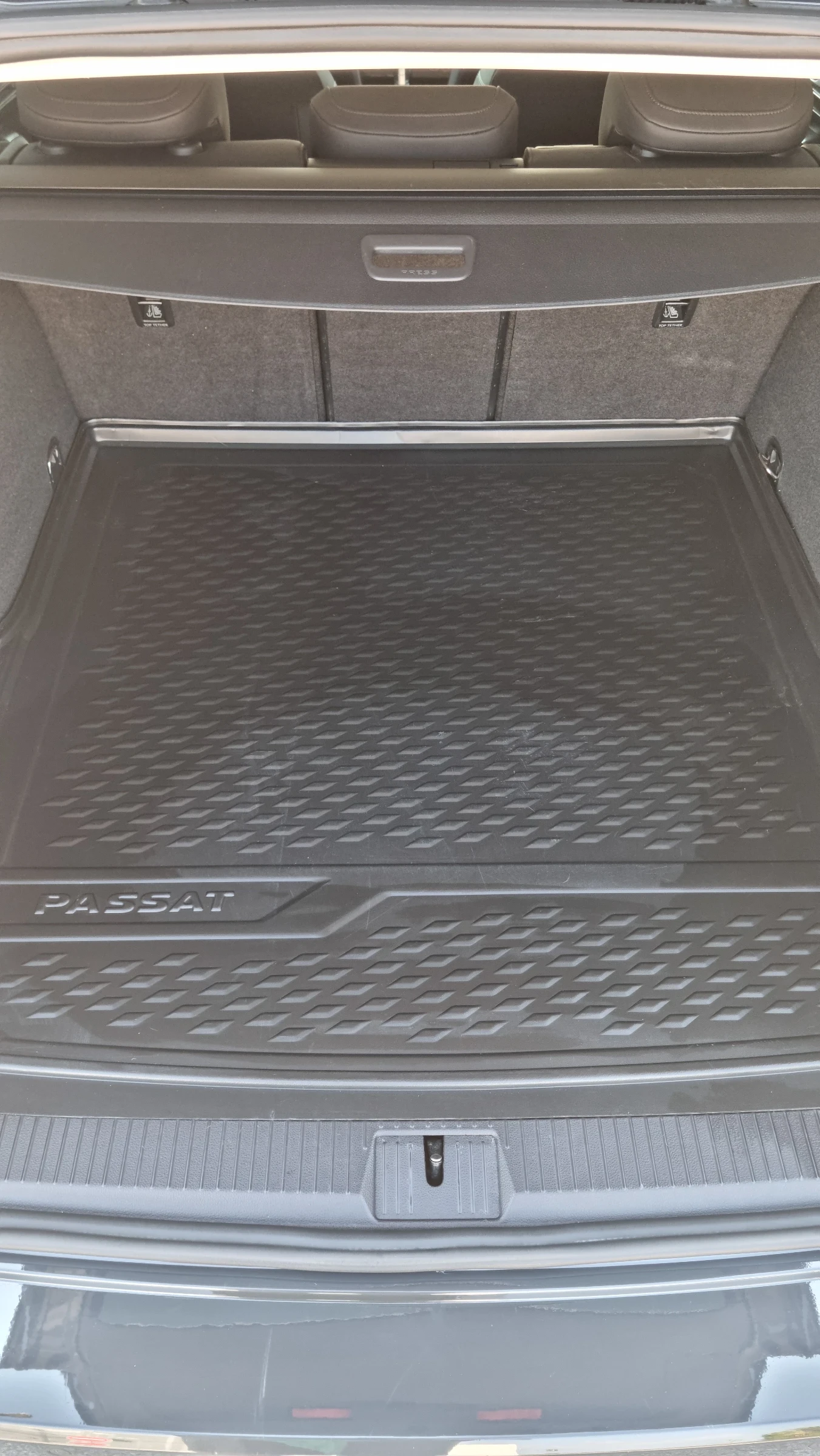 VW Passat, снимка 16 - Автомобили и джипове - 56192350