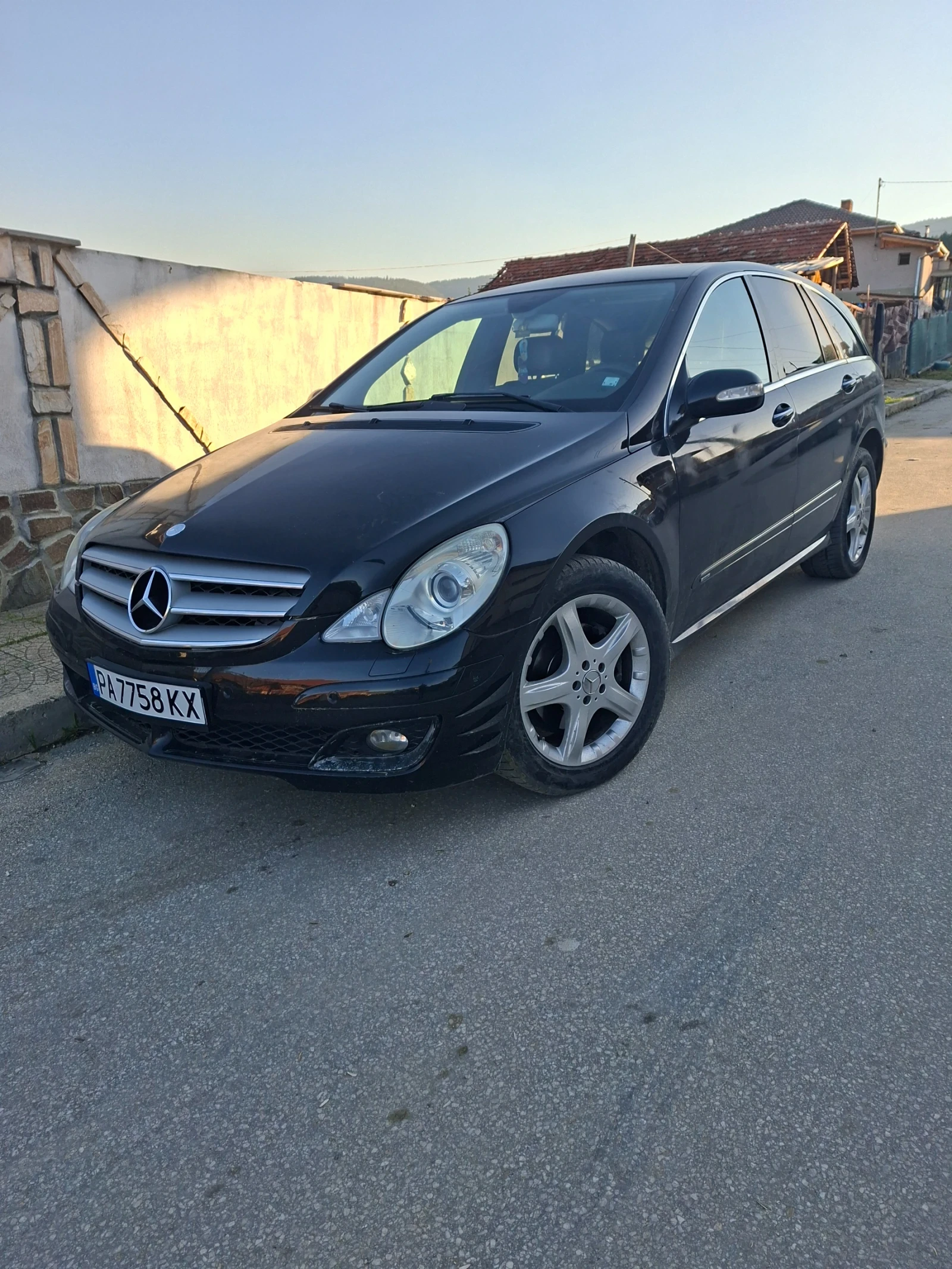 Mercedes-Benz R 350, снимка 2 - Автомобили и джипове - 55992902